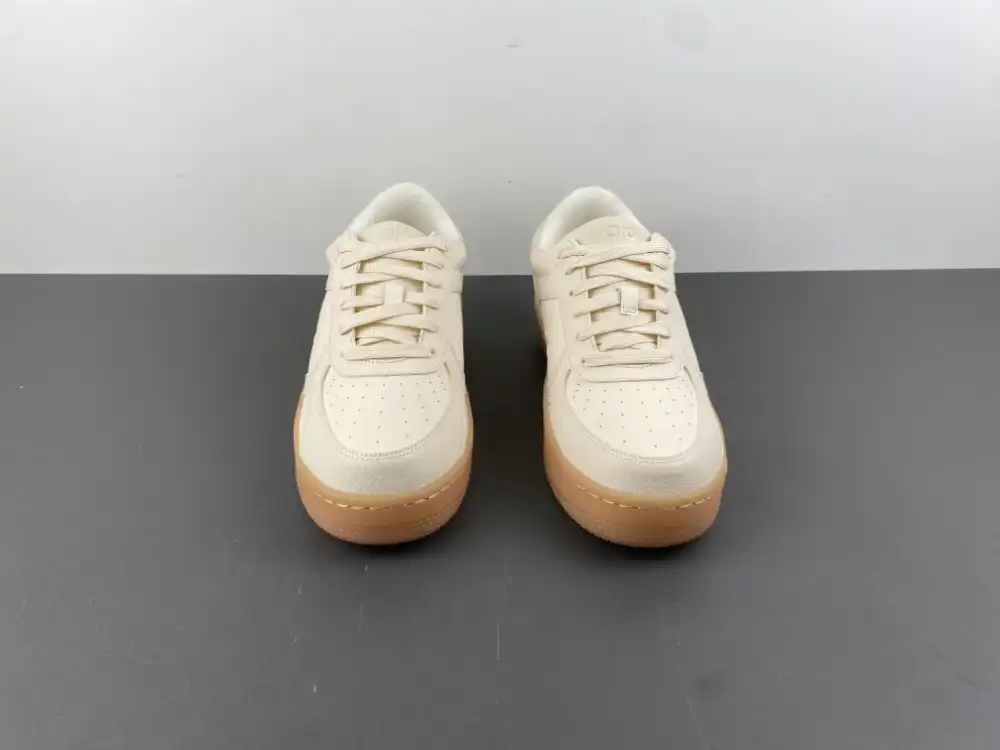 ALO Low-Top Sneakers - Comfortable photo 4
