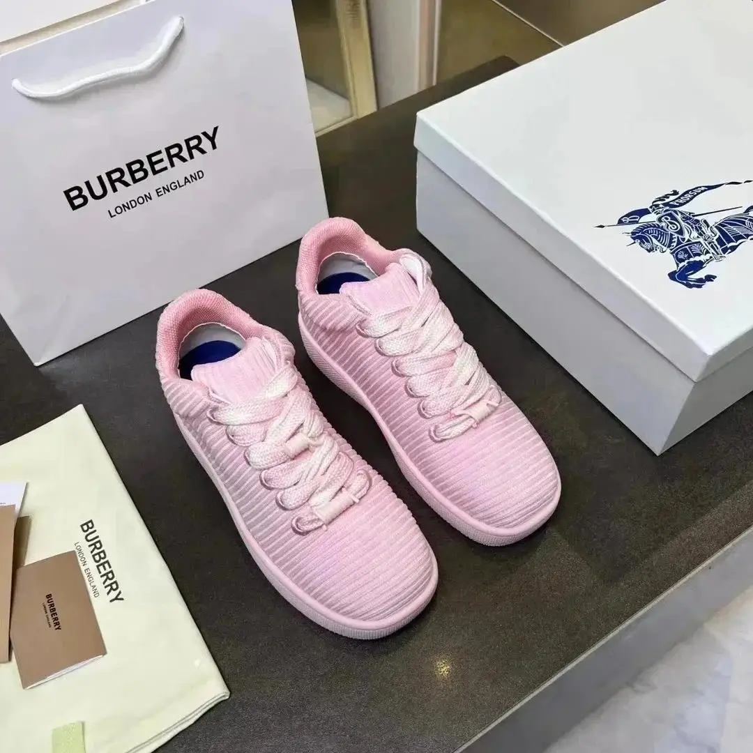 Burberry shoes photo 5
