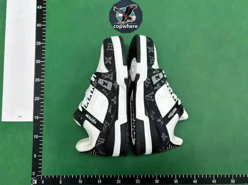 Louis Vultton Trainer VT photo 4