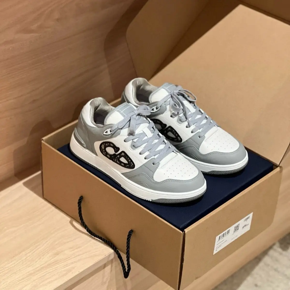 Dior B22 Sneakers photo 3