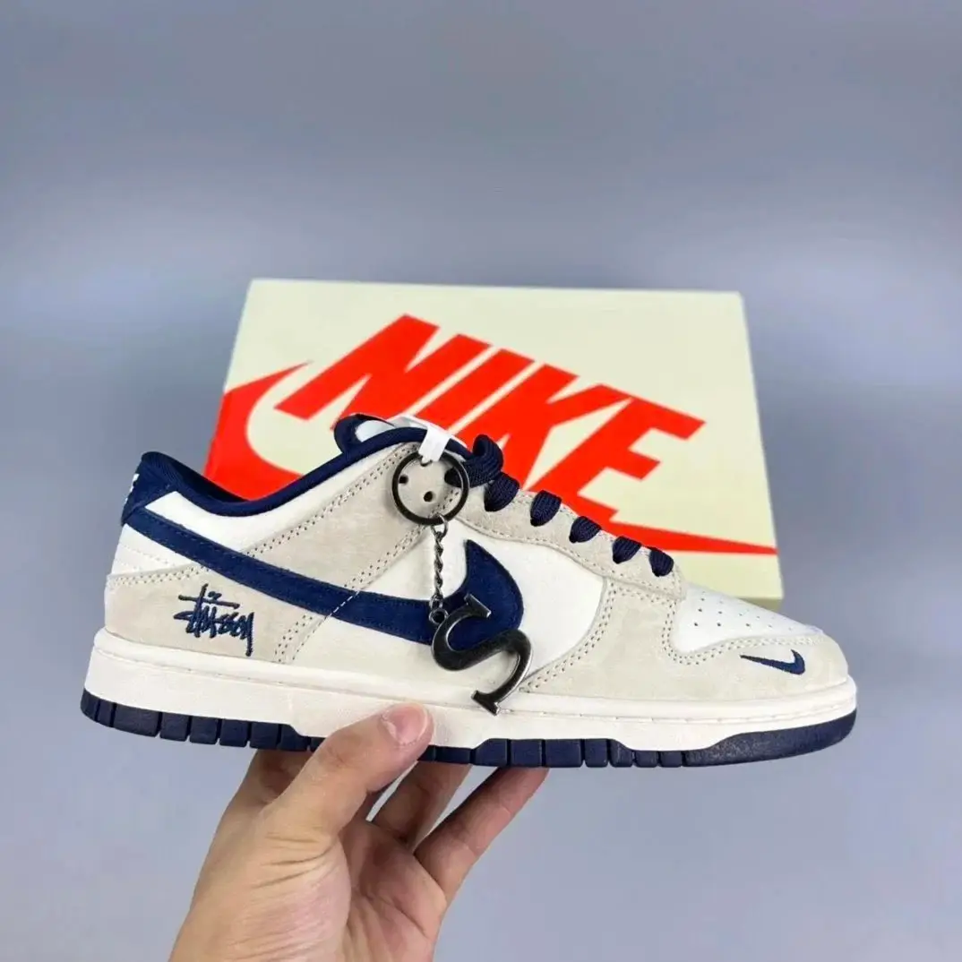 NIKE DUNK (23 style) photo 2