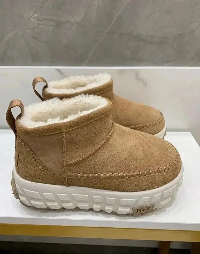 UGG Mini Ultra Mini Boots [2 styles] photo 2